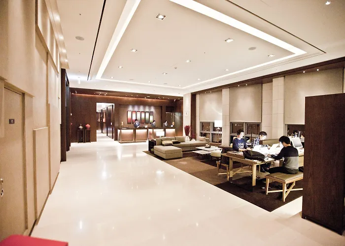 Four Points By Sheraton Josun, Station