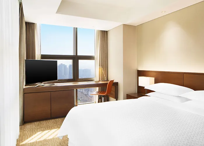 Four Points By Sheraton Josun, Station Hotel 4*