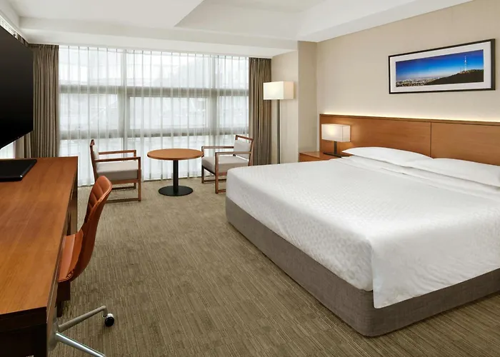 Four Points By Sheraton Josun, Station
