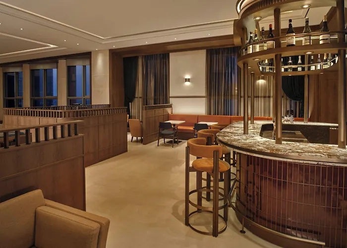 Four Points By Sheraton Josun, Station Seúl
